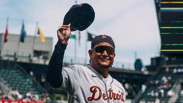MLB: Mira el homenaje a Miguel Cabrera en Seattle con Eugenio Suárez como protagonista (+Video)