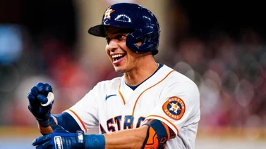 MLB: El panameño Mauricio Dubón sigue con su gran racha contra Los Ángeles de Angels