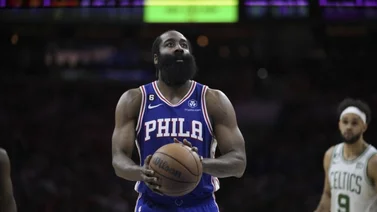 NBA: ¡Se va de Philadelphia! James Harden solicita su traspaso de los Sixers