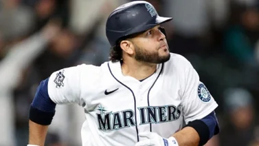 MLB: Eugenio Suárez igualó a Salvador Pérez en este departamento entre venezolanos
