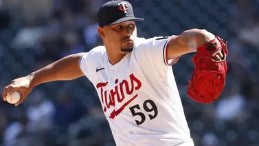 Jhoan Durán y la velocidad en sus pitcheos que buscan un récord de Aroldis Chapman Jhoan Durán y la velocidad en sus pitcheos que buscan un récord de Aroldis Chapman