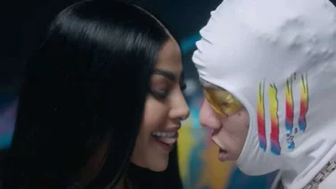 Tekashi y 6ix9ine y Yailin 'La Más Viral' se comieron a besos... ¡Con lengua!