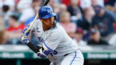 MLB: Salvador Pérez está a la caza de este récord de receptores en las Mayores (+Detalles)