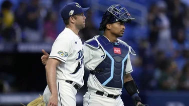 No le corran: Christian Bethancourt mostró su brazo detrás del plato (+Video)