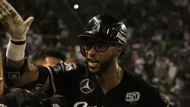 Henry Urrutia llegó a esta cifra redonda de vuelacercas en México Henry Urrutia llegó a esta cifra redonda de vuelacercas en México