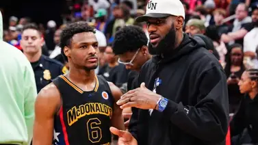 Bronny James se muestra cada vez mejor tras haber recibido el alta médica (+Tweet) Bronny James se muestra cada vez mejor tras haber recibido el alta médica (+Tweet)