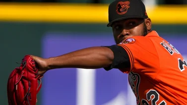MLB: Orioles designan para asignación al venezolano Eduard Bazardo (+Detalles)