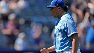 MLB: Lanzador venezolano registra el primer salvado de su carrera en Grandes Ligas