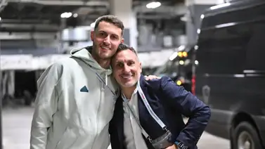 Copa América 2024: Padre de Santiago Giménez protagonizó duro altercado por críticas a su hijo tras el duelo con La Vinotinto (+Video) Copa América 2024: Padre de Santiago Giménez protagonizó duro altercado por críticas a su hijo tras el duelo con La Vinotinto (+Video)