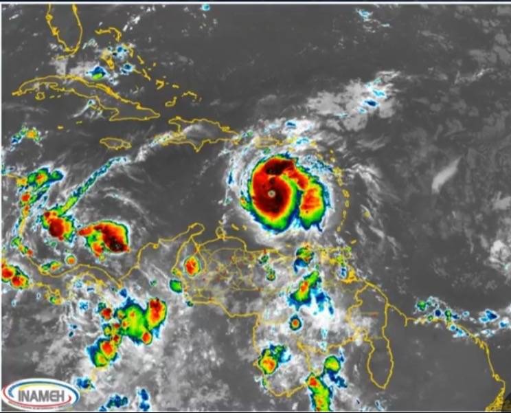 ¡Alerta! Beryl irrumpe con fuerza inusitada: categoría 5 y marca histórica