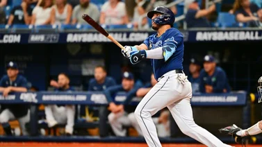 MLB: Isaac Paredes dio jonrón ante Kansas y supera a este ídolo mexicano   