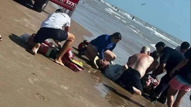 Terror en Texas: Falleció una de las víctimas por ataque de tiburón en Isla del Padre