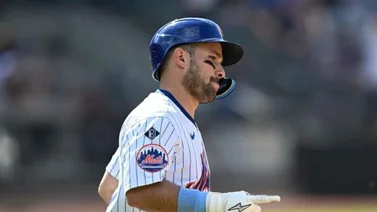 MLB: Luis Torrens barre las bases con un inmenso batazo (+Video)