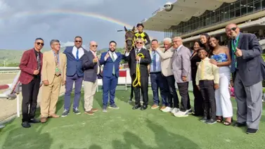 Mira la reacción de unos de los propietarios del Stud ‘M.M’ luego de su victoria clásica con Niño Lorenzo Mira la reacción de unos de los propietarios del Stud ‘M.M’ luego de su victoria clásica con Niño Lorenzo