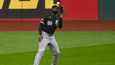 MLB: Luis Robert Jr. se lució en la pista de seguridad 