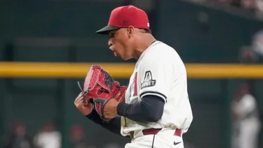 MLB: Este es el mensaje de superación que envía Yilber Díaz luego de su debut (+Video)