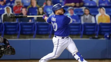 MLB: Alejandro Kirk brilló a la ofensiva en triunfo de Azulejos (+video)