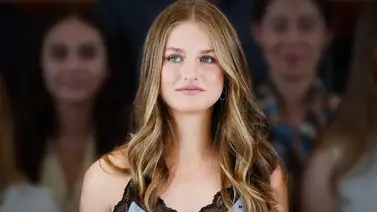 Princesa Leonor rinde tributo a Carolina Herrera en el aeropuerto de Barajas Princesa Leonor rinde tributo a Carolina Herrera en el aeropuerto de Barajas