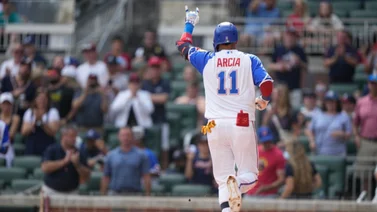 MLB: Orlando Arcia conecta descomunal jonrón en San Diego (+Video)