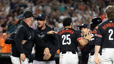 MLB: Yankees y Orioles forman una tremenda golpiza por pelotazo en la cabeza a este pelotero