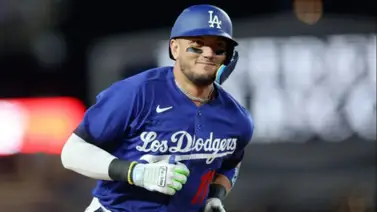 ¡Ay papá! Así bailó el beisbolista venezolano, Miguel Rojas el trend de TikTok “Son amores” en pleno juego de las Grandes Ligas ¡Ay papá! Así bailó el beisbolista venezolano, Miguel Rojas el trend de TikTok “Son amores” en pleno juego de las Grandes Ligas