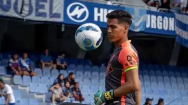 Este guardameta de Barcelona se debate entre la vida y la muerte tras sufrir un accidente en la cabeza (+Video) Este guardameta de Barcelona se debate entre la vida y la muerte tras sufrir un accidente en la cabeza (+Video)