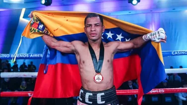 Carlos Cañizales se proclamó campeón Silver Minimosca CMB en Caracas