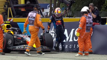 Ex campeón de la Fórmula 1 aconseja a Red Bull: “Yo sustituiría a Checo por Sainz"