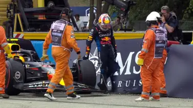 Ex campeón de la Fórmula 1 aconseja a Red Bull: “Yo sustituiría a Checo por Sainz" Ex campeón de la Fórmula 1 aconseja a Red Bull: “Yo sustituiría a Checo por Sainz"