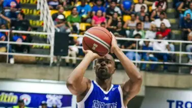 SPB: ¡La daga del Capitán! David Cubillán apaga las esperanzas de victoria de Piratas (+Video) SPB: ¡La daga del Capitán! David Cubillán apaga las esperanzas de victoria de Piratas (+Video)