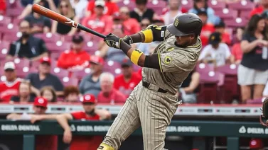 MLB: Luis Arráez pasa por su mejor racha del mes y no le pierde pisada a Shohei Ohtani (+video)