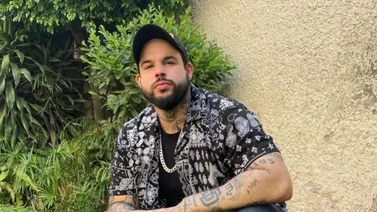 ¿Todo queda entre familia? Hermano de Ángela Aguilar le hace coqueto comentario a Cazzu
