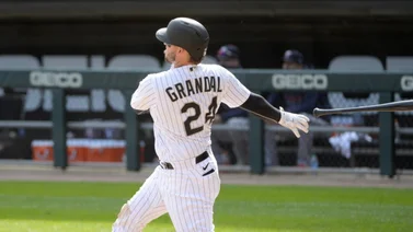 MLB: Yasmani Grandal hace historia con su cuadrangular ante Astros (+Video)