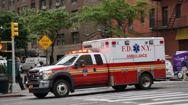 ¡Milagro en Brooklyn! Niño de 3 años sobrevive caída desde un quinto piso