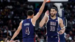 Juegos Olímpicos: Stephen Curry y Jayson Tatum protagonizan espectacular jugada ante Sudán del Sur (+Video)
