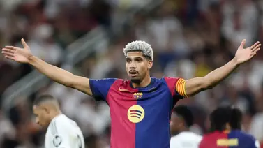 Barcelona ve con buenos ojos salida de Ronald Araujo Barcelona ve con buenos ojos salida de Ronald Araujo