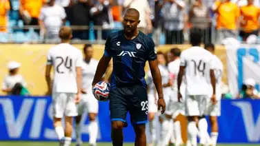 3 jugadores del Real Madrid pidieron a Salomón Rondón su camisa después de enfrentarlo (+Video) 3 jugadores del Real Madrid pidieron a Salomón Rondón su camisa después de enfrentarlo (+Video)