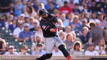 MLB: Carlos Santana entra a un club élite de ambidiestros en Las Mayores (+Detalles)
