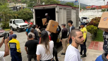 Buen Vecino de Empire Keeway llevó donación a afectados por lluvias en Mérida