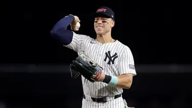 MLB: Aaron Judge sufre duro golpe en la cara por pelotazo de un compañero (+Video) MLB: Aaron Judge sufre duro golpe en la cara por pelotazo de un compañero (+Video)
