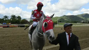 La consagración de Ángel Ybarra: Doblete victorioso en La Rinconada tras siete meses sin dos triunfos La consagración de Ángel Ybarra: Doblete victorioso en La Rinconada tras siete meses sin dos triunfos