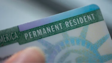 Lo que compartes en redes sociales puede hacer que no recibas la Green Card (+Detalles)
