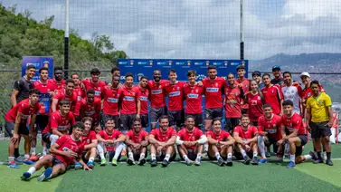 Los aficionados del Caracas FC conocieron a su equipo favorito en un entrenamiento abierto Los aficionados del Caracas FC conocieron a su equipo favorito en un entrenamiento abierto