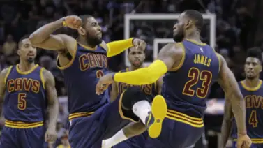 NBA: ¿Lakers al asecho? Esta estrella podría volver a compartir equipo con LeBron James NBA: ¿Lakers al asecho? Esta estrella podría volver a compartir equipo con LeBron James