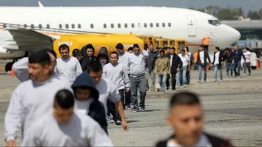 EEUU deportará a migrantes con Green Card que no cumplan con estas condiciones