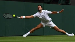 Djokovic se impone a Cobolli e impone un récord histórico en Wimbledon 