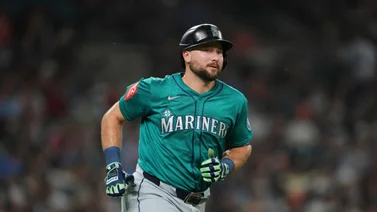 MLB: Cal Raleigh a tiro de emular histórica marca jonronera de Barry Bonds (+Detalles)