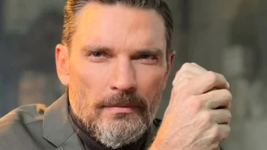 Julián Gil habla de su sufrimiento con el alcohol cuando vivió en Venezuela