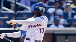 MLB: Ronny Mauricio recibe tips para corregir su swing de este otro dominicano