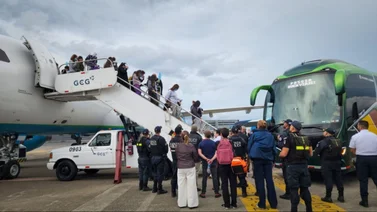 Costa Rica amplía permiso de estadía y trabajo para migrantes deportados de Estados Unidos